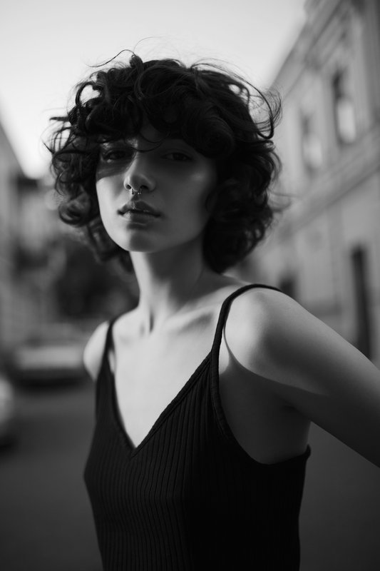 María B.